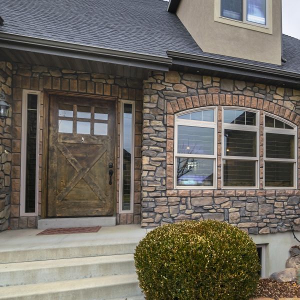 Cost of Entryway Paving in Clovis