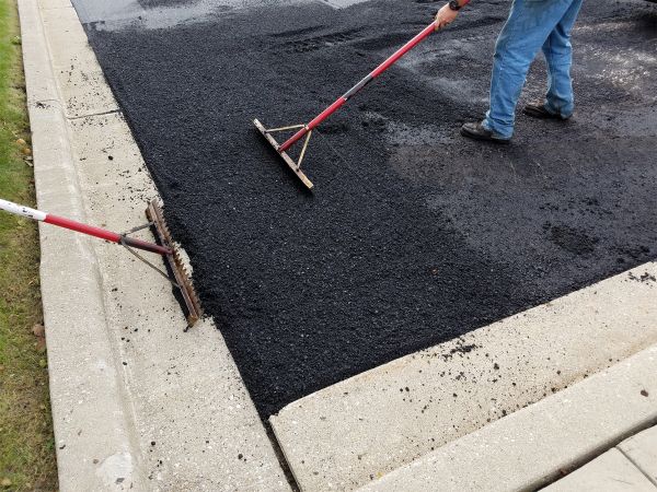 Cost of Asphalt Driveway Service in Clovis